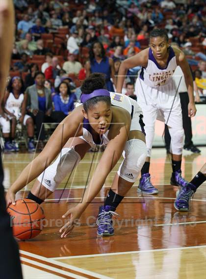 Thumbnail 1 in Lincoln vs. Georgetown (UIL 4A Final) photogallery.