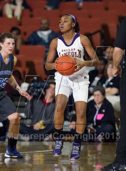 Thumbnail 3 in Lincoln vs. Georgetown (UIL 4A Final) photogallery.