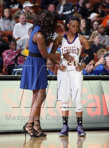 Thumbnail 1 in Lincoln vs. Georgetown (UIL 4A Final) photogallery.