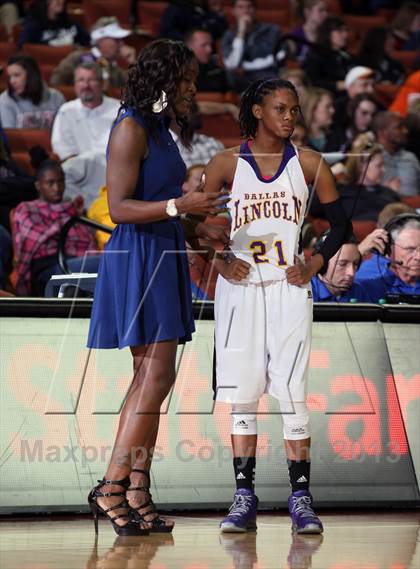 Thumbnail 3 in Lincoln vs. Georgetown (UIL 4A Final) photogallery.