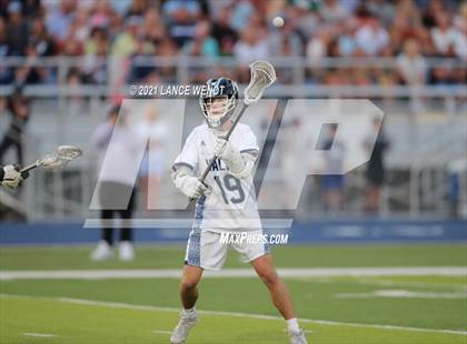 Thumbnail 2 in Mountain Vista vs. Valor Christian (CHSAA 5A Championship) photogallery.