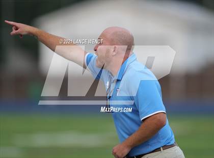 Thumbnail 3 in Mountain Vista vs. Valor Christian (CHSAA 5A Championship) photogallery.