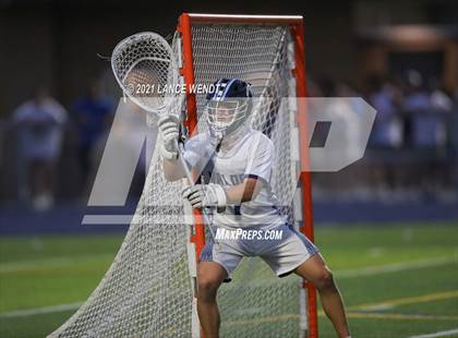 Thumbnail 2 in Mountain Vista vs. Valor Christian (CHSAA 5A Championship) photogallery.