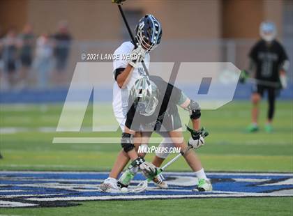 Thumbnail 3 in Mountain Vista vs. Valor Christian (CHSAA 5A Championship) photogallery.
