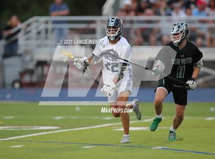 Thumbnail 3 in Mountain Vista vs. Valor Christian (CHSAA 5A Championship) photogallery.