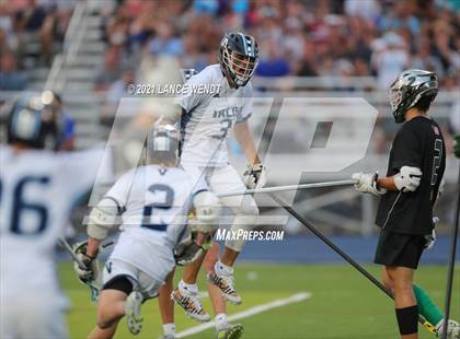 Thumbnail 3 in Mountain Vista vs. Valor Christian (CHSAA 5A Championship) photogallery.