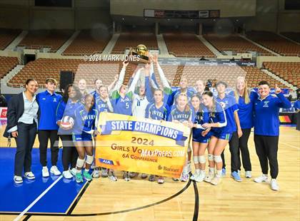 Thumbnail 3 in  Xavier College Prep vs. Corona del Sol (AIA 6A Final - Awards) photogallery.
