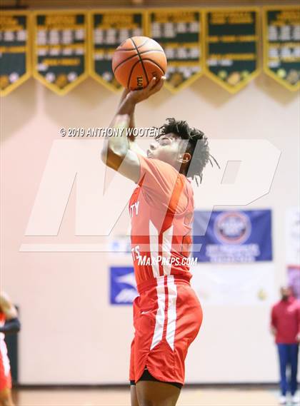 Thumbnail 3 in Freedom Christian Academy vs. Liberty Heights (Hoops and Dreams Showcase) photogallery.