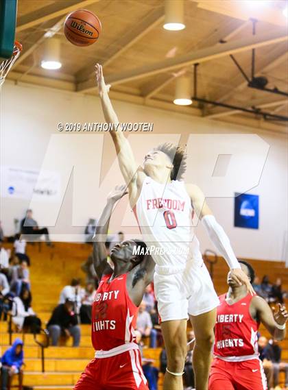 Thumbnail 2 in Freedom Christian Academy vs. Liberty Heights (Hoops and Dreams Showcase) photogallery.