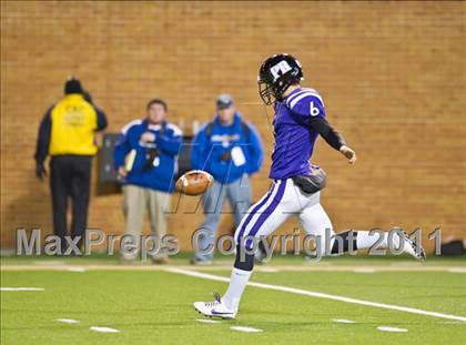 Thumbnail 1 in Scotland vs. Porter Ridge (NCHSAA 4A Final)   photogallery.