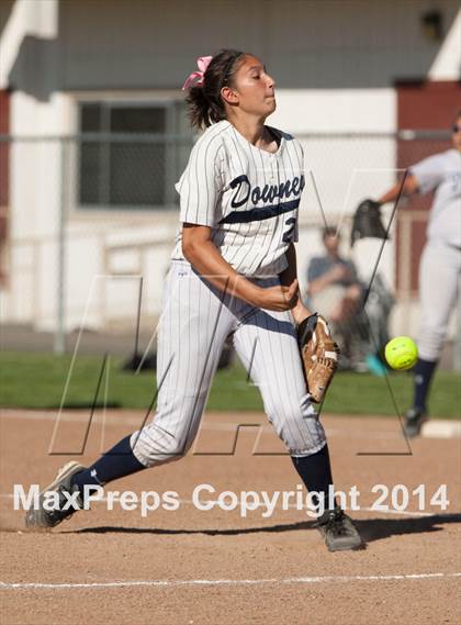 Thumbnail 3 in Downey @ Modesto photogallery.