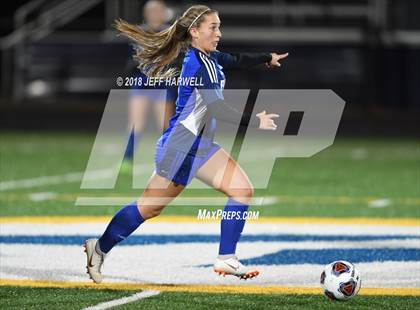 Thumbnail 3 in Aurora vs. Revere (OHSAA D2 District Final) photogallery.