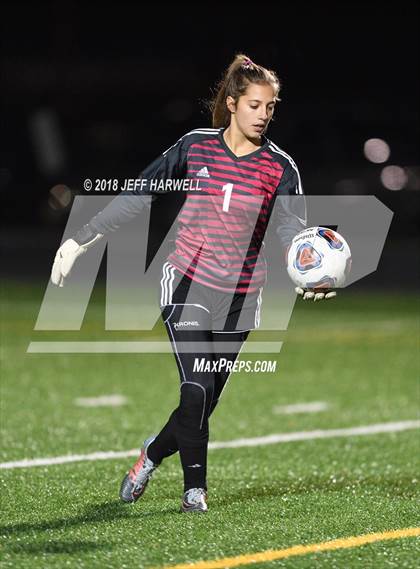 Thumbnail 3 in Aurora vs. Revere (OHSAA D2 District Final) photogallery.