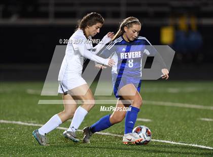 Thumbnail 2 in Aurora vs. Revere (OHSAA D2 District Final) photogallery.