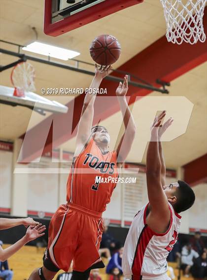 Thumbnail 3 in Coalinga @ Fowler photogallery.