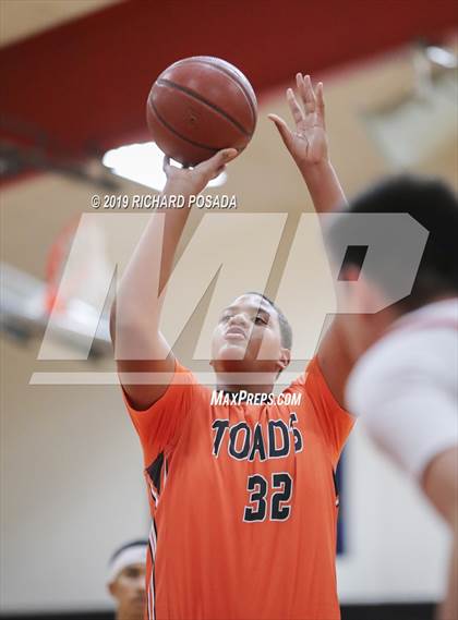 Thumbnail 3 in Coalinga @ Fowler photogallery.