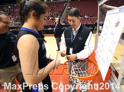 Thumbnail 2 in Valley Christian vs. Fountain Hills (AIA D3 Final) photogallery.