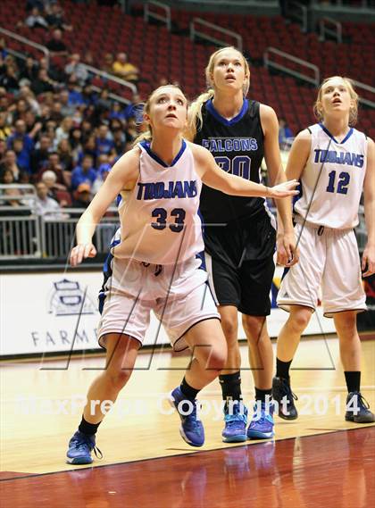 Thumbnail 2 in Valley Christian vs. Fountain Hills (AIA D3 Final) photogallery.
