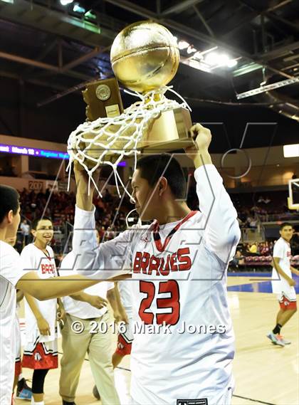 Thumbnail 1 in San Carlos vs. Bisbee (AIA D5 Final Award Photos) photogallery.