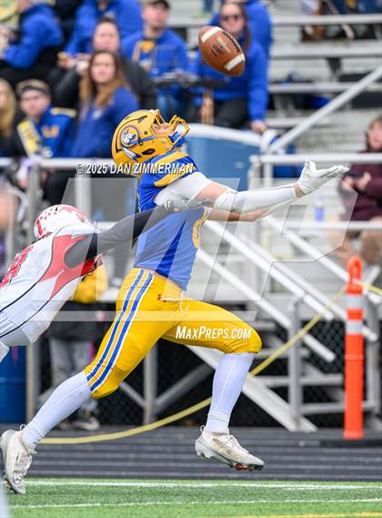 Thumbnail 2 in Lackawanna Trail vs. Line Mountain (PIAA Class 1A First Round) photogallery.