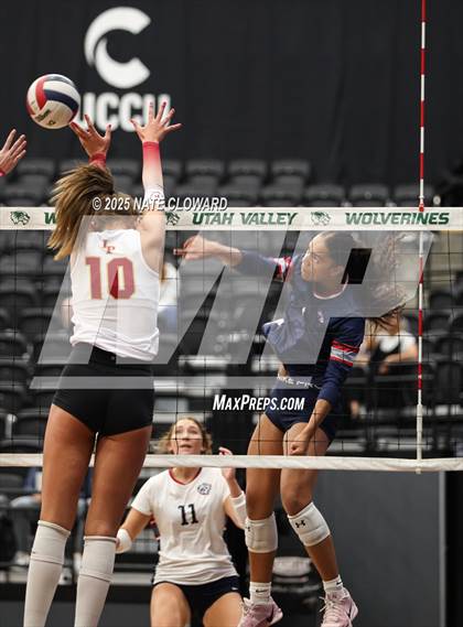 Thumbnail 1 in Lone Peak vs. Woods Cross photogallery.