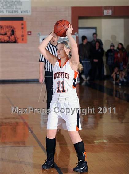 Thumbnail 2 in Luck @ Webster photogallery.