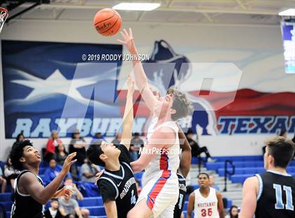 Thumbnail 3 in Brazoswood vs. Pearce (McDonald's Texas Invitational) photogallery.