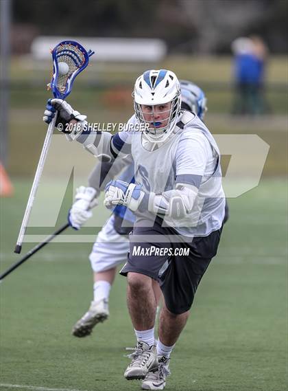 Thumbnail 2 in Staples vs. Darien photogallery.