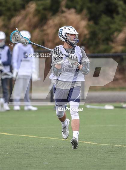 Thumbnail 3 in Staples vs. Darien photogallery.