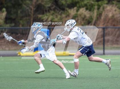 Thumbnail 2 in Staples vs. Darien photogallery.