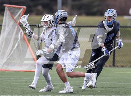 Thumbnail 3 in Staples vs. Darien photogallery.