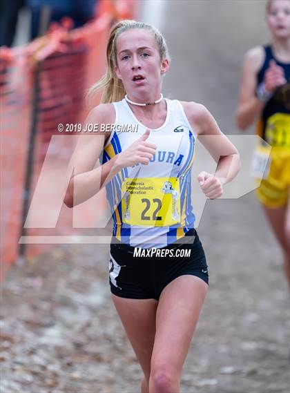 Thumbnail 1 in CIF State Cross Country Championships (Girls D3 Race) photogallery.
