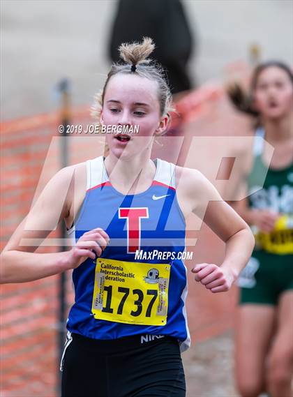 Thumbnail 2 in CIF State Cross Country Championships (Girls D3 Race) photogallery.