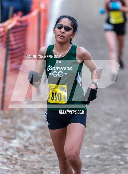 Thumbnail 3 in CIF State Cross Country Championships (Girls D3 Race) photogallery.