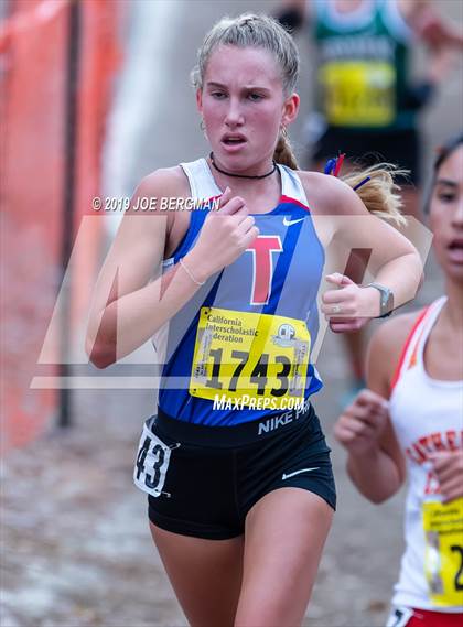 Thumbnail 1 in CIF State Cross Country Championships (Girls D3 Race) photogallery.