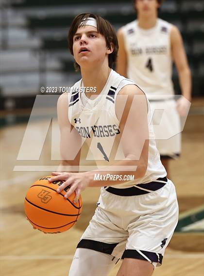 Thumbnail 3 in Philip Simmons vs. Parkwood photogallery.