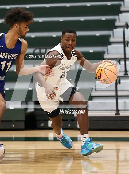 Thumbnail 1 in Philip Simmons vs. Parkwood photogallery.
