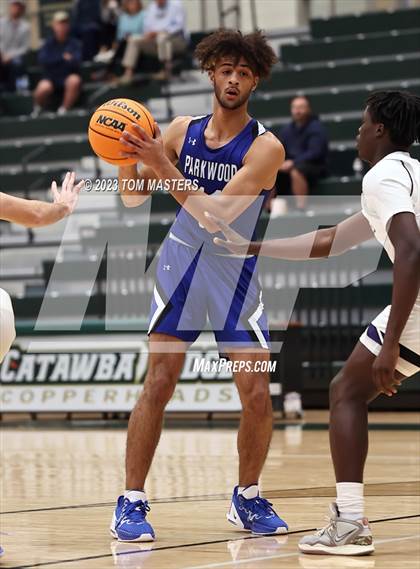 Thumbnail 3 in Philip Simmons vs. Parkwood photogallery.
