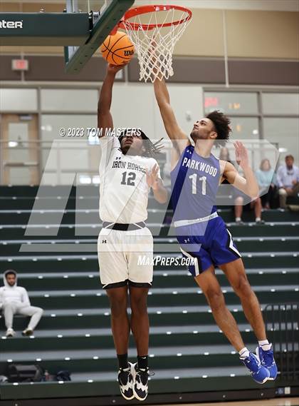 Thumbnail 3 in Philip Simmons vs. Parkwood photogallery.