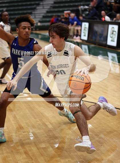 Thumbnail 2 in Philip Simmons vs. Parkwood photogallery.