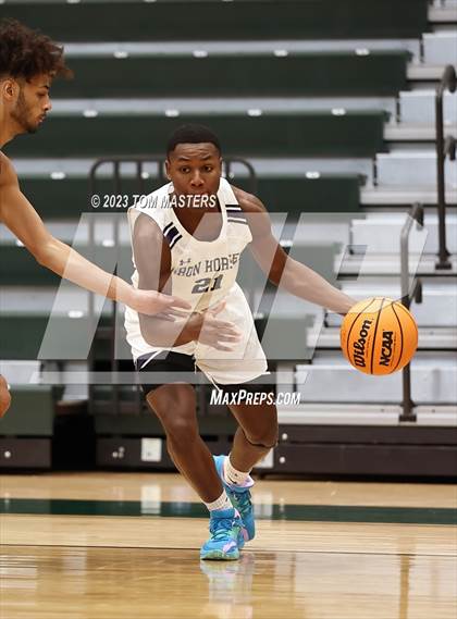 Thumbnail 3 in Philip Simmons vs. Parkwood photogallery.