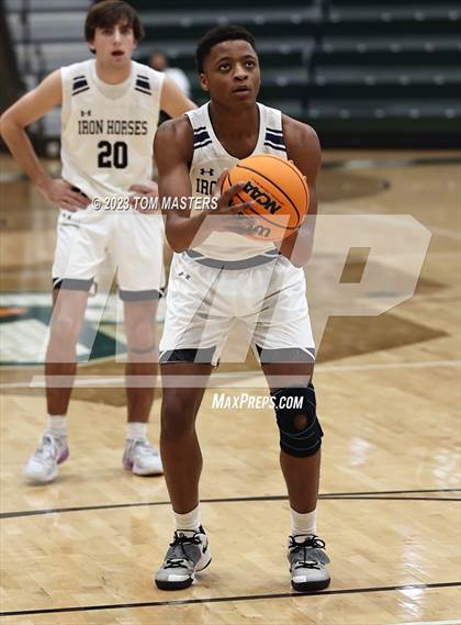 Thumbnail 1 in Philip Simmons vs. Parkwood photogallery.