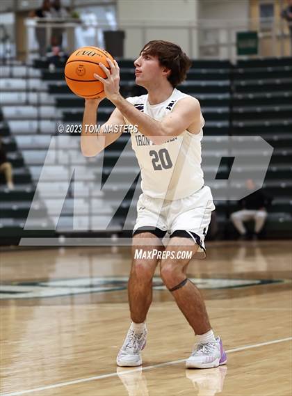 Thumbnail 1 in Philip Simmons vs. Parkwood photogallery.