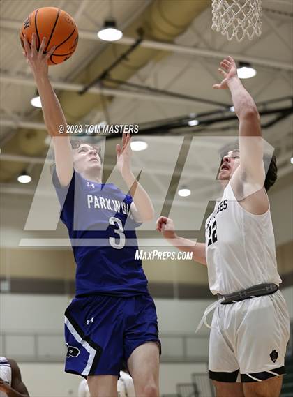 Thumbnail 2 in Philip Simmons vs. Parkwood photogallery.