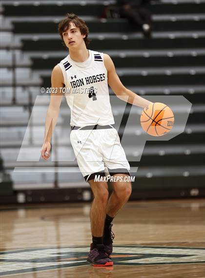 Thumbnail 1 in Philip Simmons vs. Parkwood photogallery.