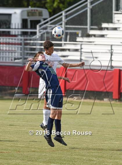 Thumbnail 3 in Charlotte Catholic vs Weddington photogallery.