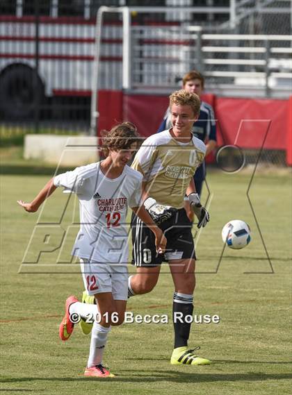 Thumbnail 3 in Charlotte Catholic vs Weddington photogallery.
