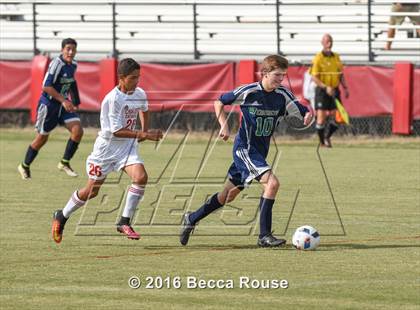 Thumbnail 2 in Charlotte Catholic vs Weddington photogallery.
