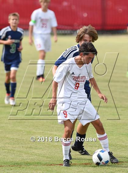 Thumbnail 1 in Charlotte Catholic vs Weddington photogallery.