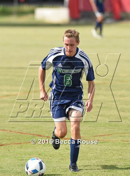 Thumbnail 1 in Charlotte Catholic vs Weddington photogallery.